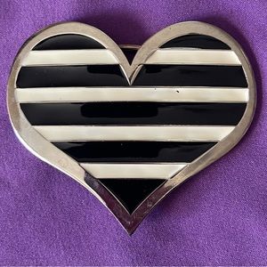 Hot Topic Black and White Heart Brooch